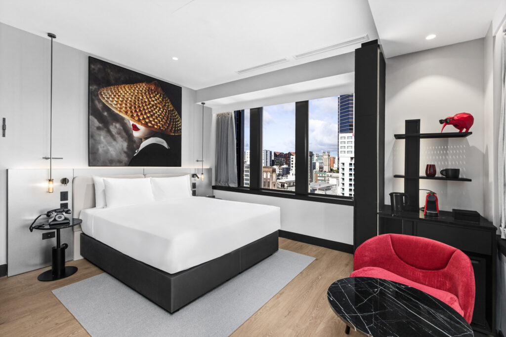 Radisson RED Auckland, image 4